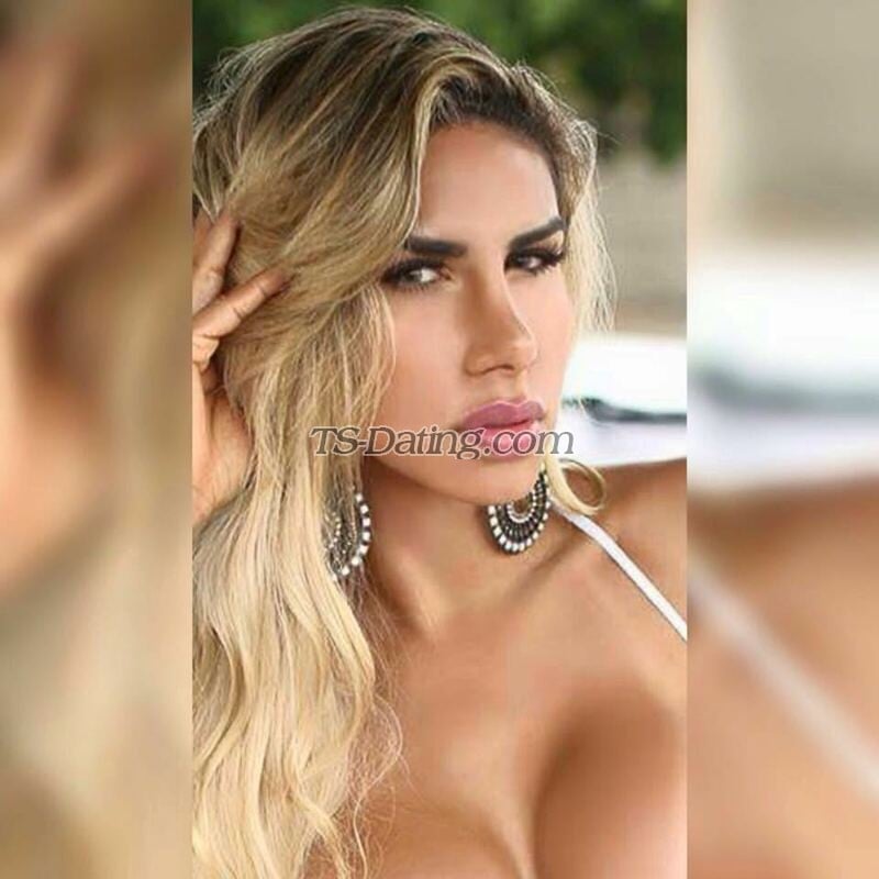 shemale model nina in Sao Paulo