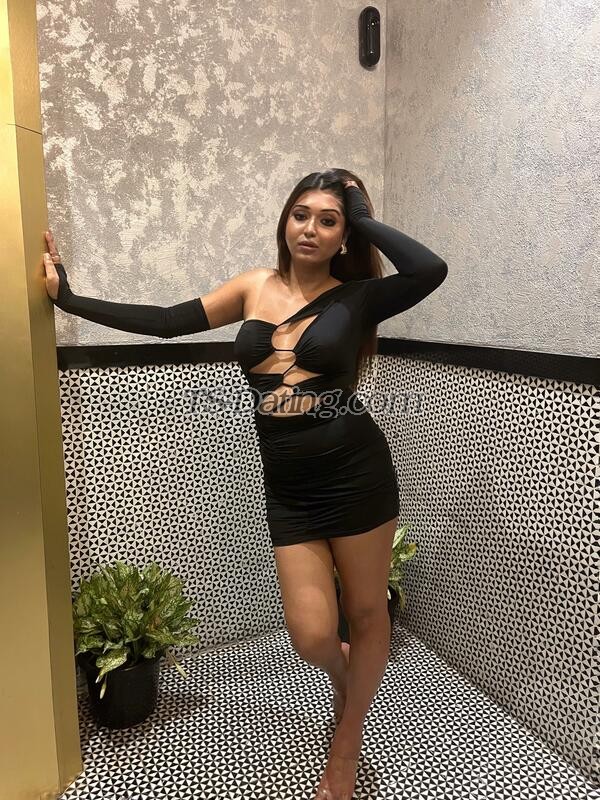 shemale model Preety in Kolkata
