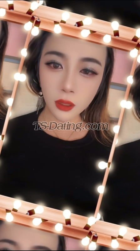 shemale model qianqian in Shenzhen