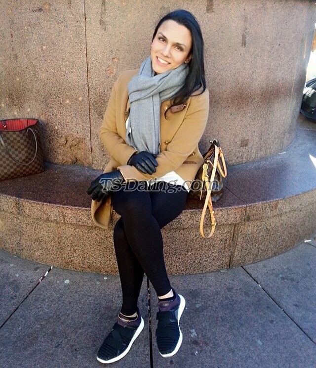 shemale model Mariam Isabella in Melbourne