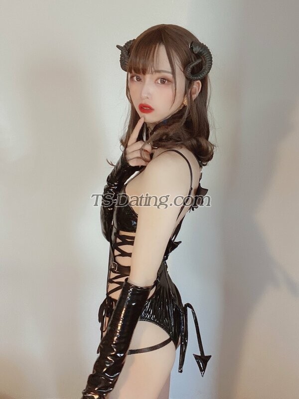 shemale model Jenny in Beijing