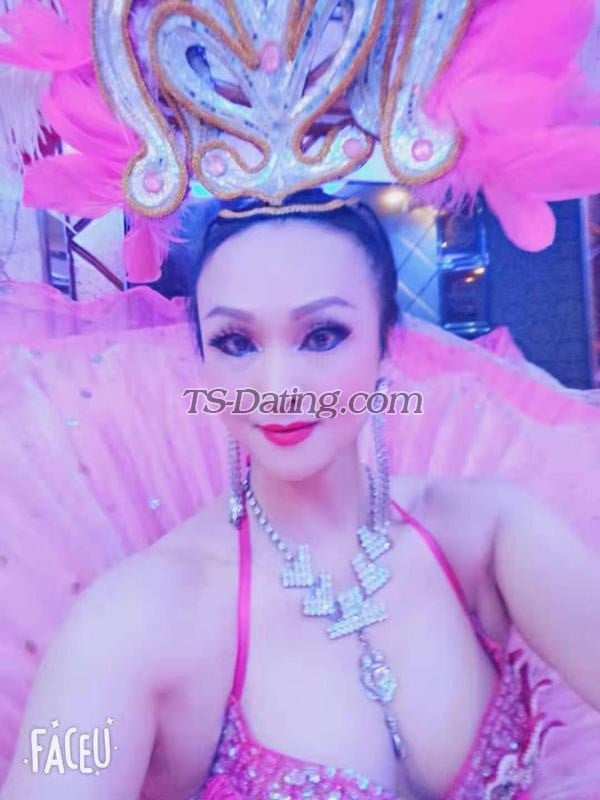 shemale model xiaoxiao in Guangzhou