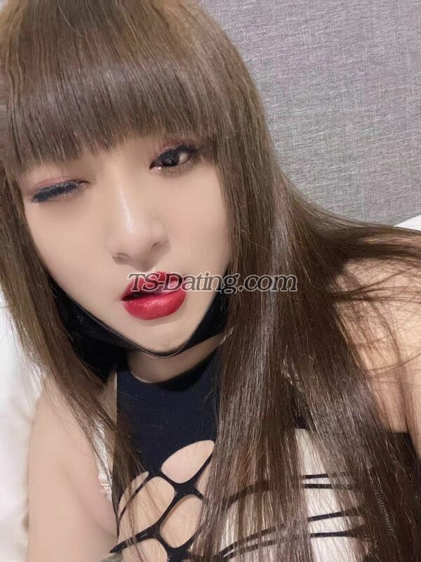 shemale model xueer in Hong Kong