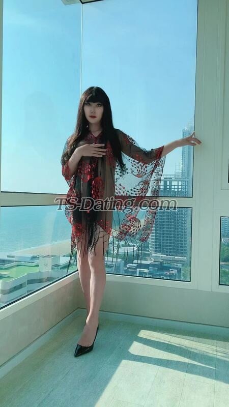 shemale model Eiffel in Shenzhen