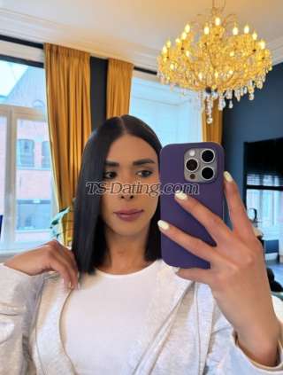 Transgender model Aleja in Barcelona 