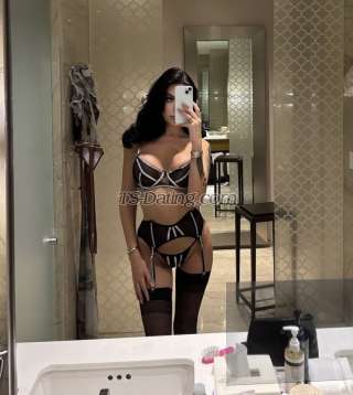 Transgender model Anna Luisa in Istambul