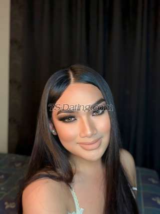Transgender model Calista in Cebu