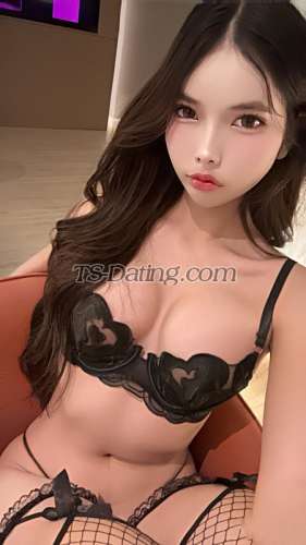 Transgender model Ivy in Shanghai