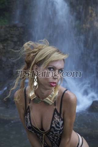 Transgender model Porto Khiristiane in Lyon