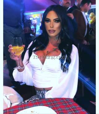Transgender model Tinamk in Skopje