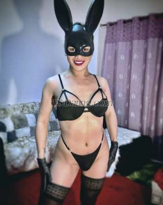 Transgender model MistressYve in Dubai