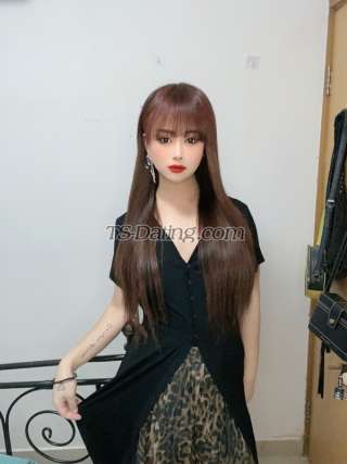 Transgender model China Piaozhien in Shenzhen