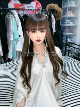 Transgender model China Piaozhien in Shenzhen