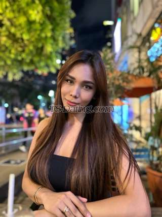 Transgender model Rachelle in Melbourne
