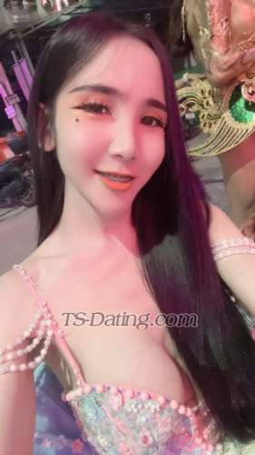 Transgender model Sara in Pattaya