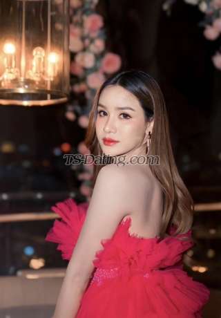 Transgender model Sweet in Osaka