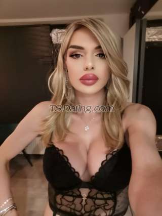 Transgender model Ts Christina in Hamburg