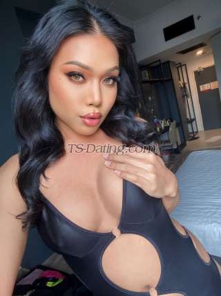 Transgender model Rosie in Zurich