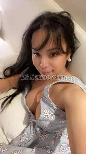 Transgender model jhandieLicious in Kuala Lumpur