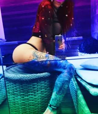 Transgender model Luna SeXx in Prague