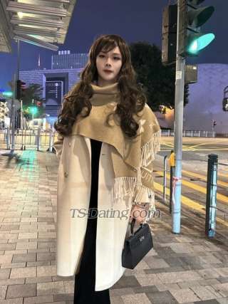 Transgender model DaJiHuangHou in Shanghai